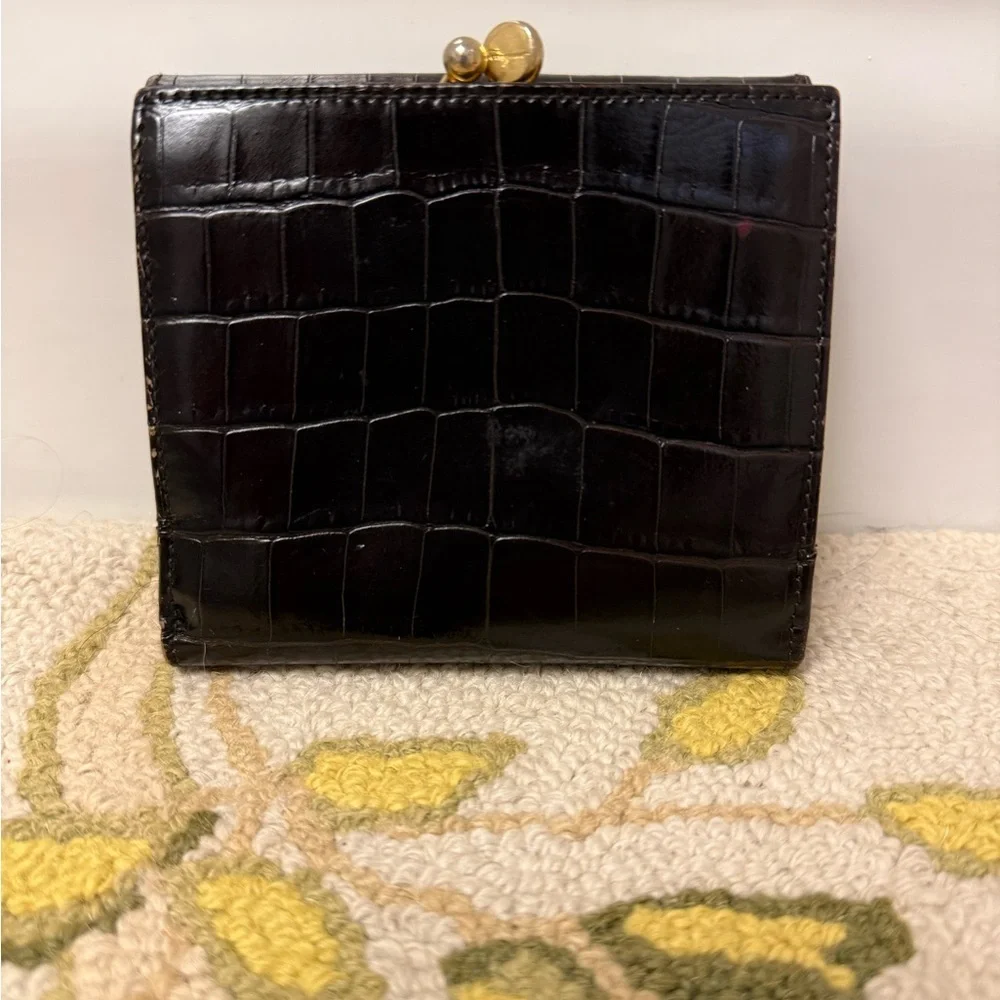 SALVATORE FERRAGAMO Crocodile Brown Embossed Leather Vara Bow French Wallet